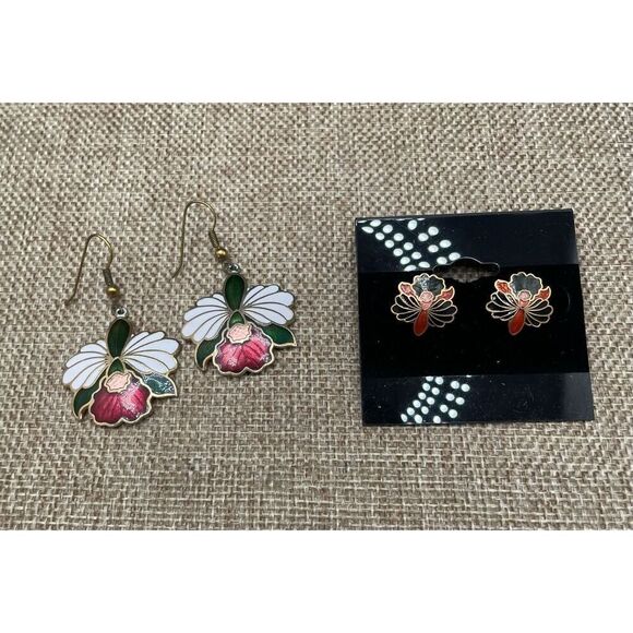 Bundle of Two Vintage Cloisonné Orchid Flower Dangling Earrings - Picture 1 of 8